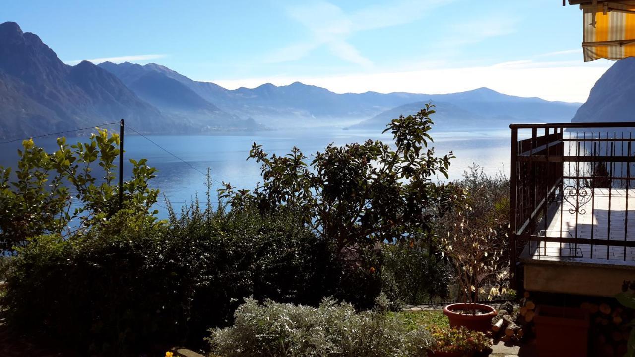 Iseolakerental - Casa Anita Riva di Solto Exterior foto