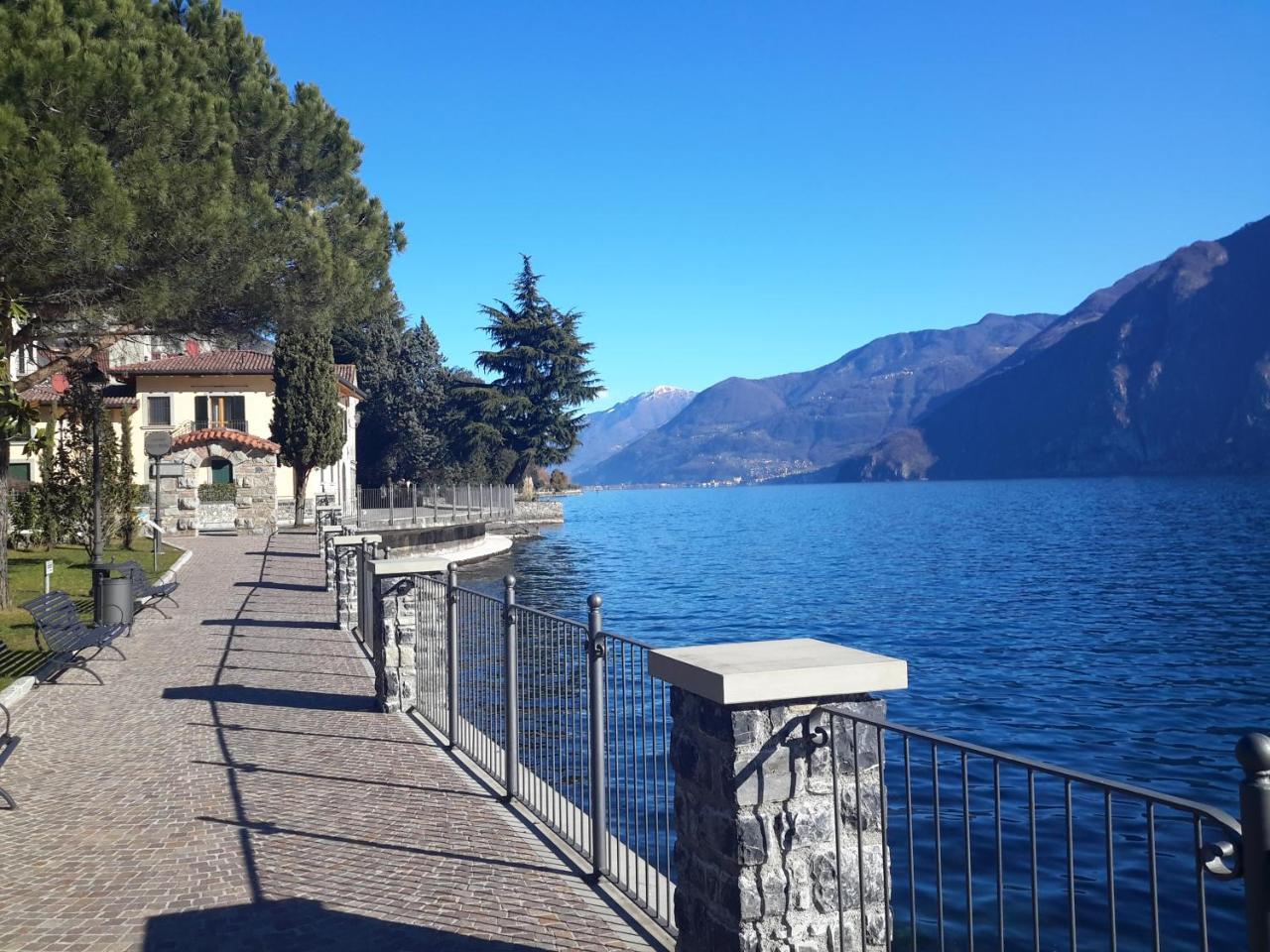 Iseolakerental - Casa Anita Riva di Solto Exterior foto